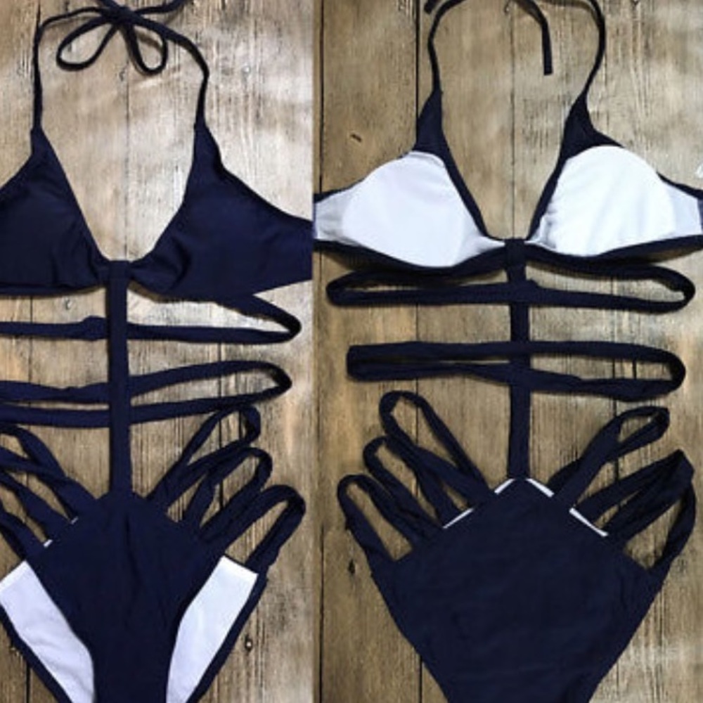 ❗️ONE LEFT‼️CUT OUT CAGED BLACK MONOKINI SWIMSUIT - Picture 4 of 7